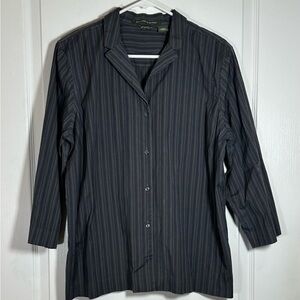 EDDIE BAUER Women’s Stretch Wrinkle Resistant Blouse